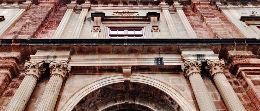 Old Goa: Walking Tour of Heritage Churches - Church of St. Francis of Assisi: frescoes you can follow