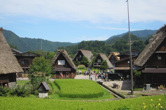 [One-day bus tour departing from Kanazawa Station] Shirakawa-go and Gokayama - Two World Heritage Villages Enjoyable Bus Tour - Should You Book This Shirakawa-go and Gokayama Day Trip?