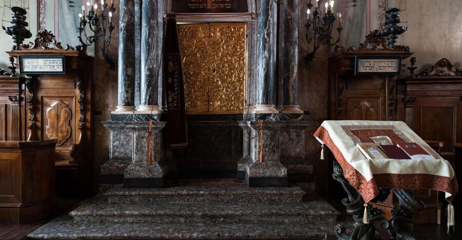 Padua: Jewish Heritage Museum and Synagogue Tour - A short, guided start in Padua’s old ghetto area