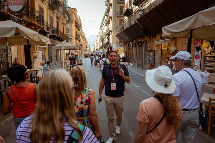 Palermo: UNESCO World Heritage Sites Guided Walking Tour - Piazza Pretoria and the Praetorian Palace: Baroque Drama in Norman-Arab Light