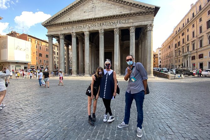 Pantheon Guided Tour: Rome's Ancient Temple with Express Option - Meeting at Fontana del Pantheon: start with the facade