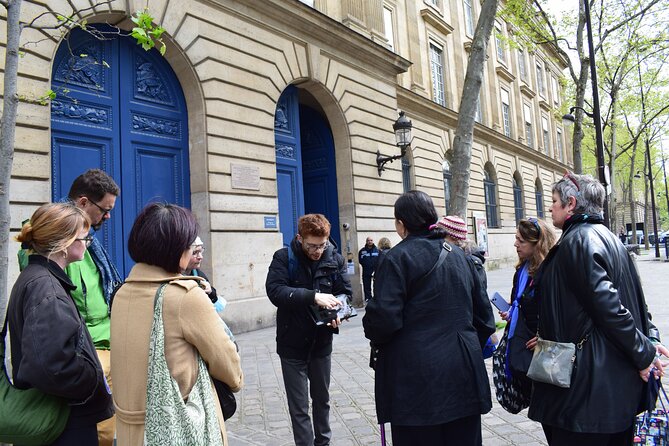Paris Jewish Heritage: Le Marais & Montmartre Guided Walking Tour - Sacré-Cœur steps and Square Louise-Michel: finishing with a view