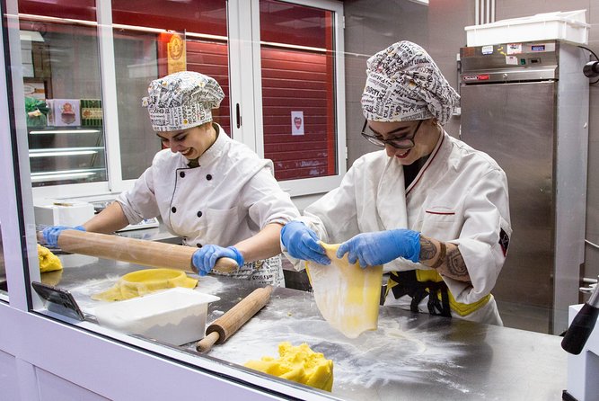 Pasta, Pizza & Gelato Food Tour in the Heart of Ancient Rome - The Guide Factor: Lisa Starr and the Monti Intel That Saves You Time