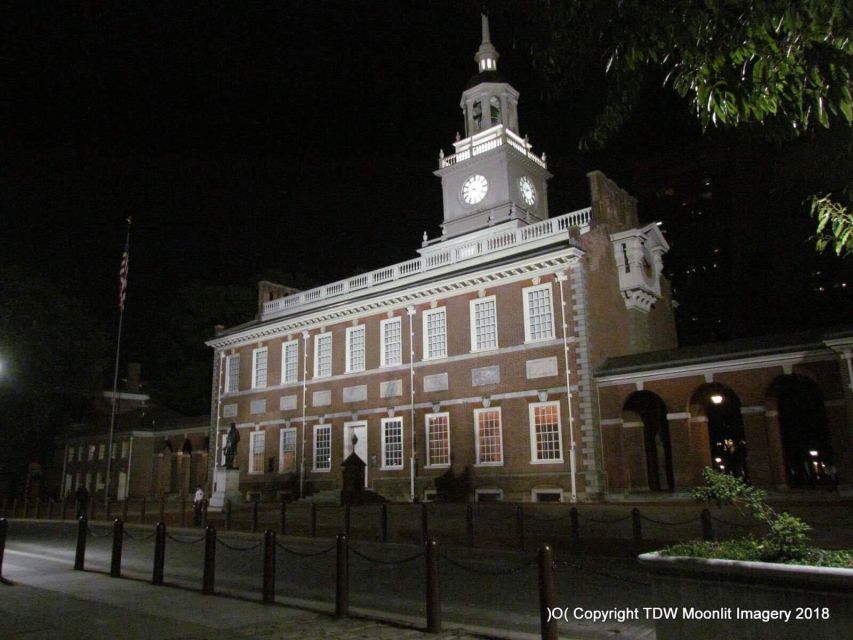 Philadelphia: Grim, Dark, and Twisted History Tour - Where You Start: Independence Visitor Center at 6th and Market