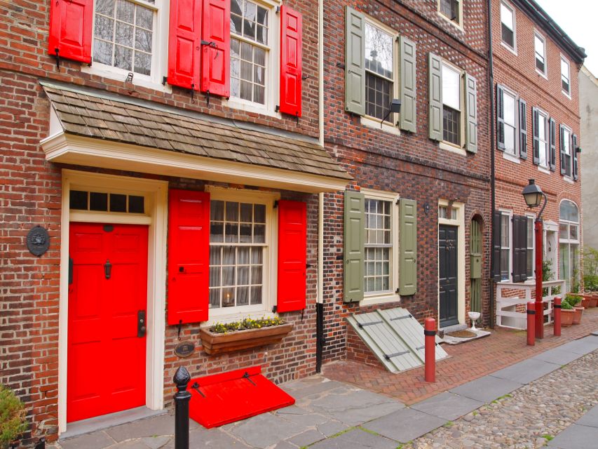 Philadelphia: Grim, Dark, and Twisted History Tour - Helltown, Dolly Madison, and the first US bank robbery site