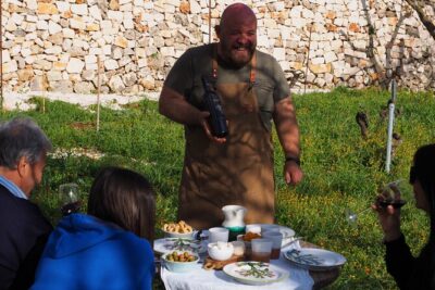 Picnic aperitif in the vineyard of an ancient trullo in Martina Franca - The Vineyard Stroll: Susumaniello, Old Farming Plants, and Real Place Stories