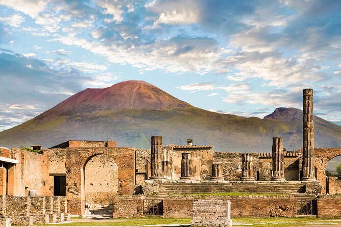 Pompeii the Ancient City (Tour+Transfer) - Pompeii in Four Hours: The Fast, Focused Route
