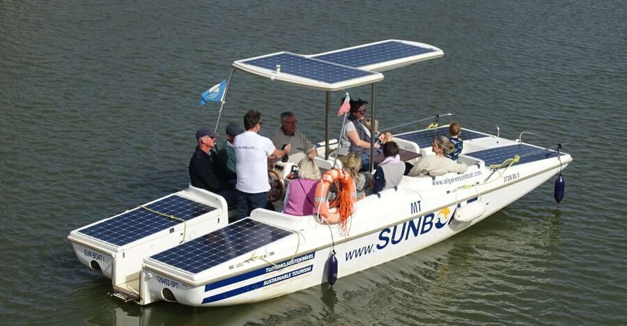 Portimão: Silves & Arade River History Tour on a Solar Boat - Portimão Departure and the Tide-Timed Clock