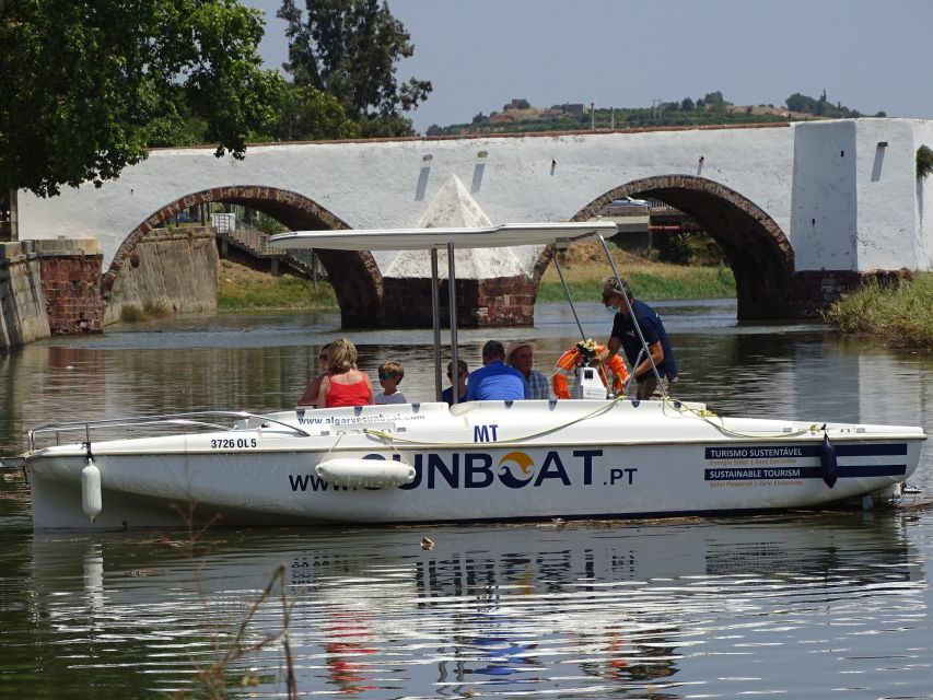 Portimão: Silves & Arade River History Tour on a Solar Boat - Onboard History: The Crew Turns the River Into a Story