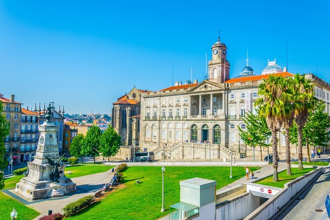 Porto Half-Day Guided Historical Tour with Port Cellar Visit and Tasting - Meeting Point at Living Tours: Get to the Official Check-In