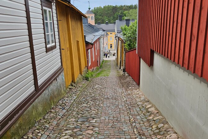 Porvoo Old Town&Riverside Heritage Guided Tour from Helsinki - Riverside warehouses: the Porvoo photo line you’ll actually enjoy