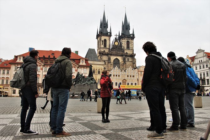 Prague Old Town, Medieval Underground and Dungeon Historical Tour - The Dungeon stop: torture and execution instruments