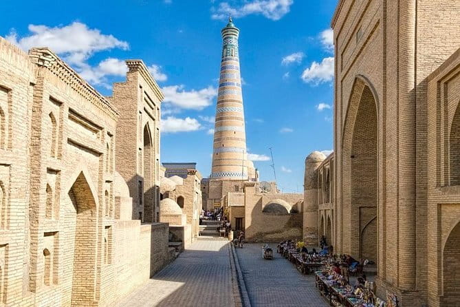 Private Daytrip to 7 Ancient Fortresses of Khorezm - Dumon Kala and Aqchako‘l: defenses plus water geography