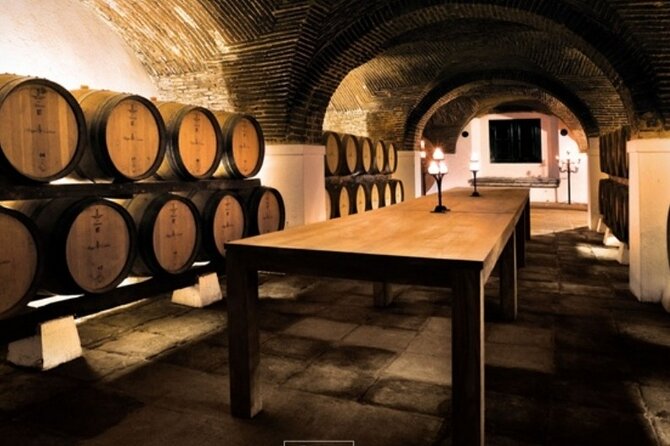 Private Evora Heritage and Alentejo Wine Tour from Lisbon - Lisbon’s Portuguese Golden Gate: Setting the Tone Before Alentejo