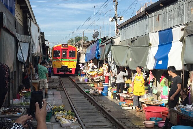 Private Excursion to Floating Market and Ayutthaya World Heritage - Wat Phra Sri Sanphet and the royal chapel feel
