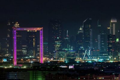Private Full Day Old Heritage & Modern Dubai City Tour with Lunch - Dubai Creek and the abra ride: where the day starts to make sense