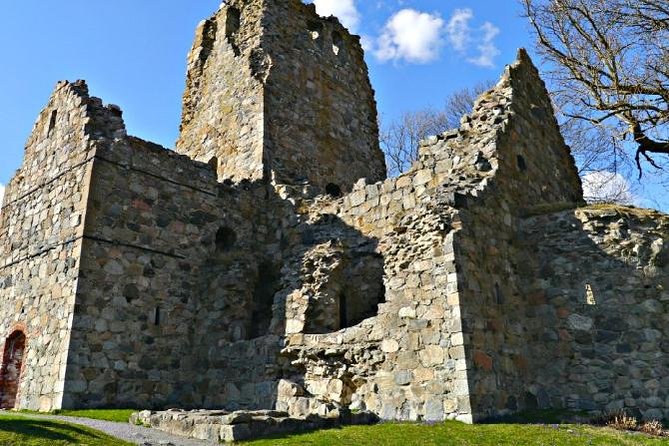 Private Full Day Viking History Tour from Stockholm Including Sigtuna and Uppsala - Stops 2 and 3: Jarlabanke bridge and Arkils tingstad