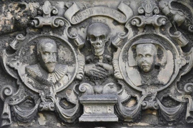 Private Greyfriars Kirkyard history tour - Greyfriars Kirkyard: what makes this private walk work
