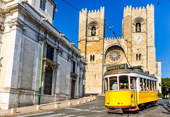 Private Guided Alfama Tuk Tuk Tour in Lisbon – 1.5-Hour - Key highlights you will actually feel during the ride