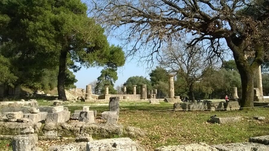 Private Guided Tour of Ancient Olympia - The sacred grove of Zeus: where myth becomes a walkable map
