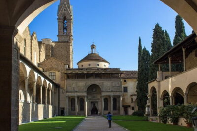 Private Guided Visit Florence's Santa Croce Basilica and Ancient Leather School - Step Inside the Basilica: the world’s largest Franciscan church