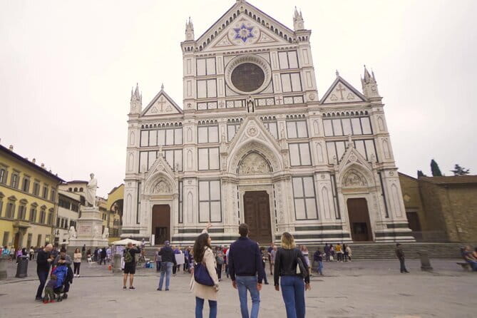 Private Guided Visit Florence's Santa Croce Basilica and Ancient Leather School - Michelangelo, Galileo, Machiavelli: reading the tombs like a map