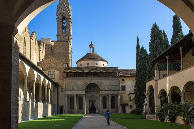 Private Guided Visit Florence's Santa Croce Basilica and Ancient Leather School - Step Inside the Basilica: the world’s largest Franciscan church