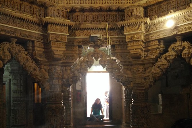 Private Heritage Walking Tour in Jaisalmer Fort and Old Bazaar - Kothari’s Patwaon-Ki-Haveli: deep stone carving and a clean ending point