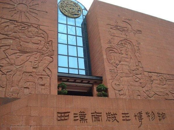 Private Historical Tour: Guangzhou City Sightseeing Including Lunch - Key highlights at a glance