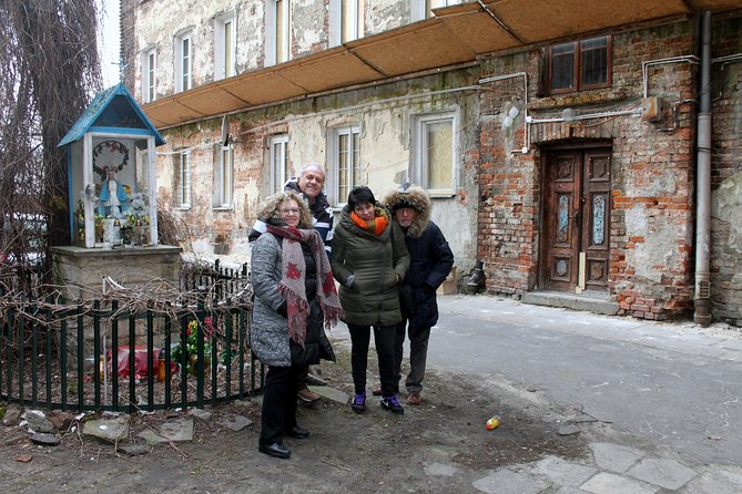 Private Historical Tour of Warsaw by a Retro Fiat with Pickup - Pacing, Comfort, and What to Bring for 4 Hours