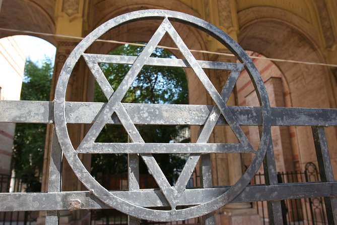 Private Jewish Heritage Tour including Hotel Pickup - Inside Dohány Street Synagogue and the Jewish Museum (Your Core Stop)