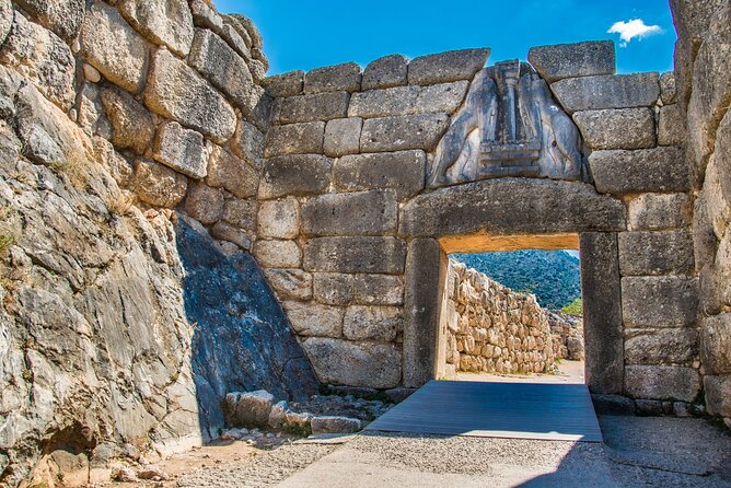 Private Tour of Ancient Corinth, Mycenae and Nafplio - Stop 1: Isthmus of Corinth and the Corinth Canal