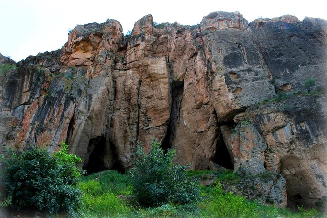 Private tour to Khor Virap, Noravank, ancient Birds-Cave, Hin Areni wine factory - Key points to know before you go