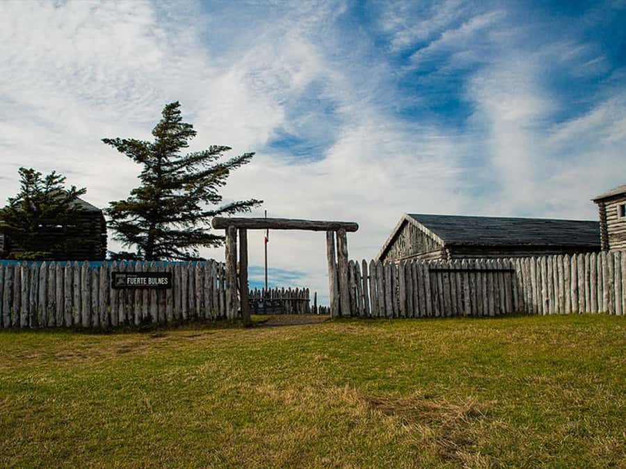 Punta Arenas: Fort Bulnes Historical Tour - Hito de la Mitad de Chile: the quickest stop that hits hardest