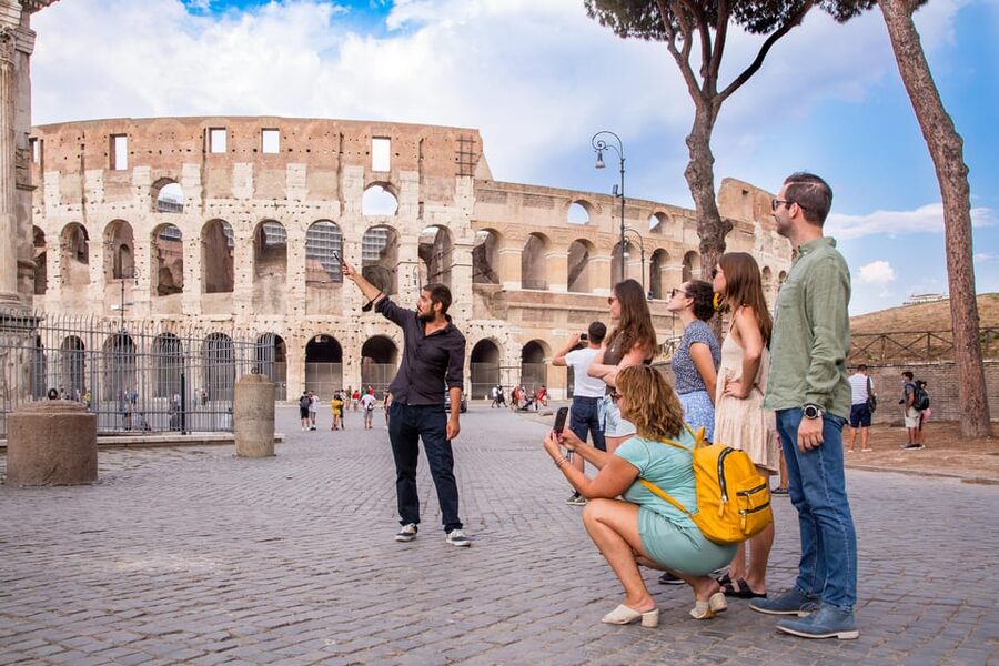 Rome: Colosseum Arena Access and Ancient Rome Guided Tour - Tour Style: What the Guides Seem to Get Right