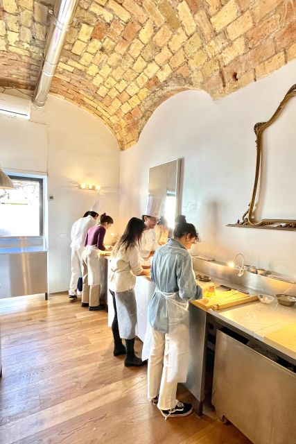 Rome: Five Shapes of Pasta Cooking Class in Ancient Tavern - Meet at Cucina: Prosecco, Cheese, and Instant Momentum