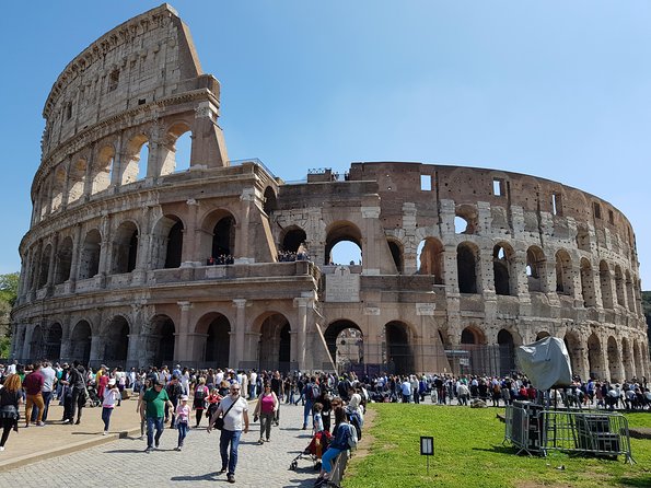 Rome Imperial Past Colosseum, Forum and Palatine Tour - Roman Forum Stop: Getting a Map for Temples, Shrines, and Market Remains