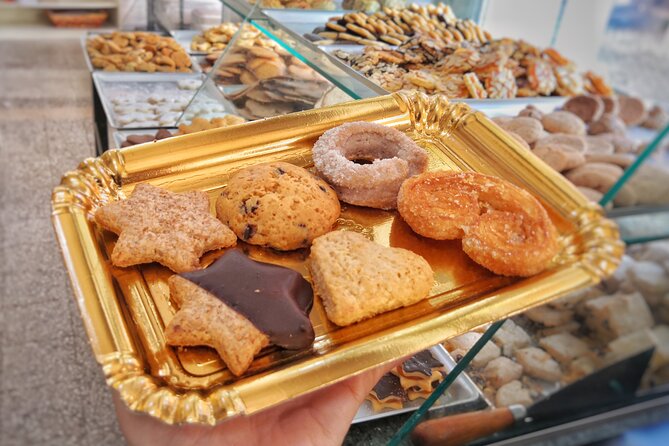 Rome: Trastevere street food and history tour - small group - Jewish Ghetto First: Synagogues, Streets, and Food Connections