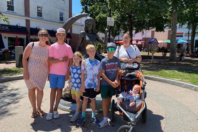 Salem Kids Walking History Tour - Stop 2 and 3: Bewitched Statue of Elizabeth Montgomery and Salem City Hall