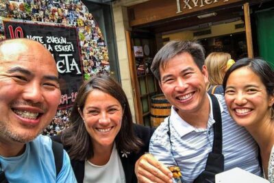 San Sebastián Food & History Tour: Dinner with a Local Twist - The Parte Vieja Pintxo and Tapas Tour: The Main Event