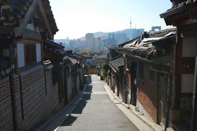 Seoul: UNESCO Heritage Palace, Shrine, and More Tour - How the day flows: from Myeongdong to palaces with a plan