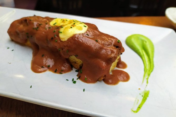 Sevilla Food Tour: Tapas, Wine, History & Traditions - Where the tour begins: Fuente Pública Siglo XVIII by Setas de Sevilla