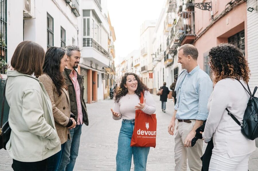 Seville: Private Tapas & History Tour in Triana Neighborhood - Starting at Los Especiales: the warm-up that sets the tone