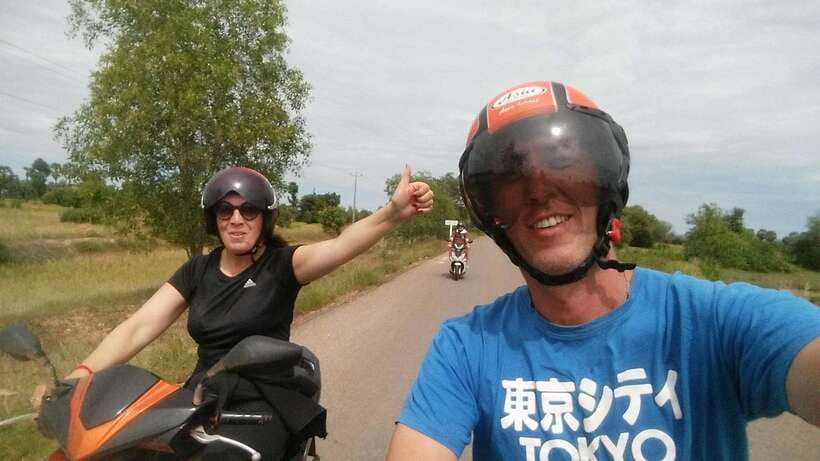 Siem Reap: 3-Hour Ancient Trails Motorbike Tour - Pradak market stop: why this is more than a photo break
