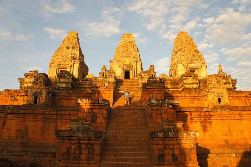 Siem Reap: Banteay Srei and Grand Circuit Heritage Tour - Lunch break: local restaurant stop with time to reset