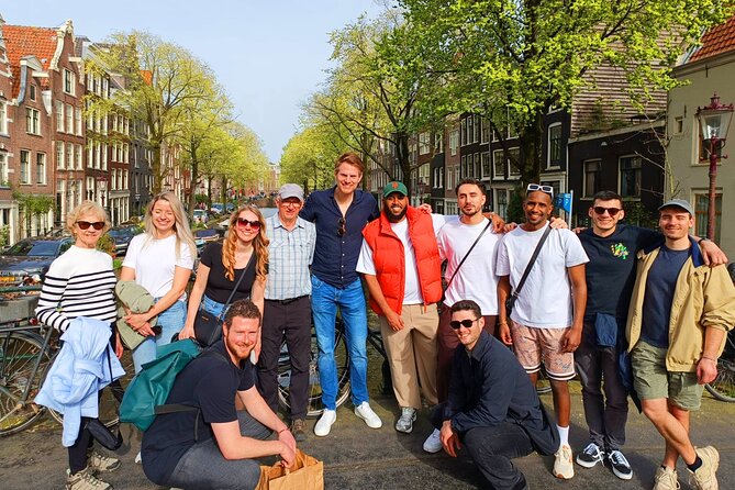 Skipping Lines & Sipping Beers: A History Tour of Amsterdam - Ferry Ride to North Amsterdam Near Central Station: A Quick Reset