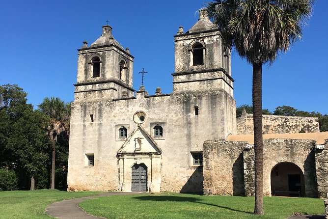 Small-Group World Heritage San Antonio Missions Guided Tour - Stop 4: The Espada Aqueduct explains why farming happened