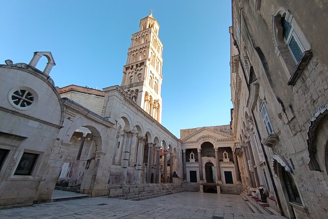 SPLIT-History Tour of Diocletian's Palace & Old Town with Daniela - Ivan Meštrović’s Grgur Ninski and the Split Synagogue Contrast
