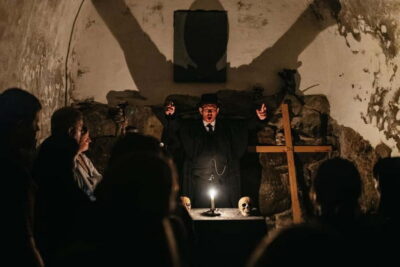 Stockholm: Ghost Walk and Historical Tour - Getting Started: The Meeting Point and the First Walk Turns