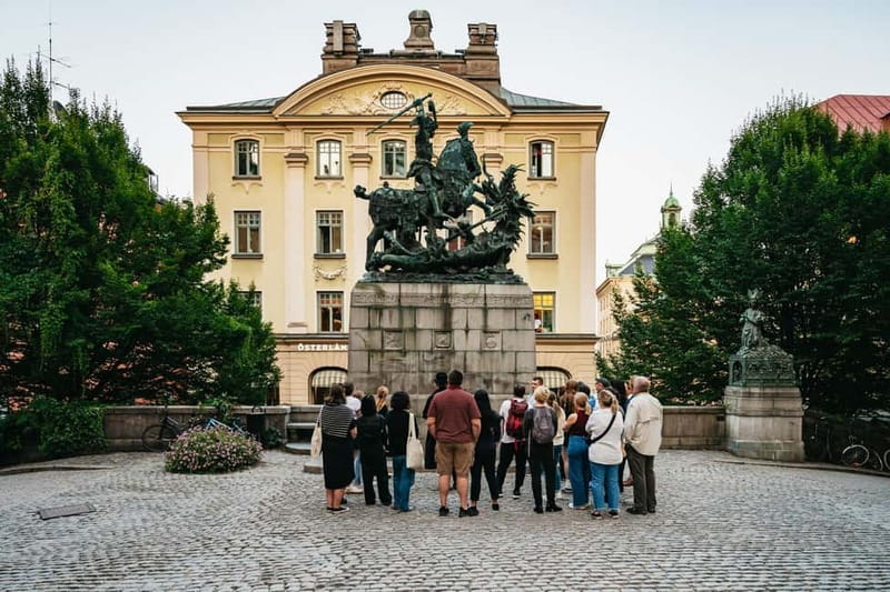 Stockholm: Ghost Walk and Historical Tour - Courtyards, Medieval Walls, and the Stuff You’d Walk Past